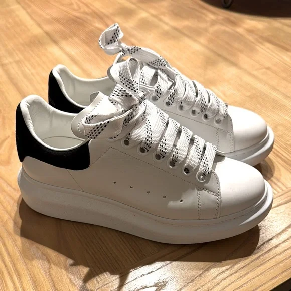 Alexander mcqueen white and black platform sneakers Alexander McQueen Unisex Sport Sneakers White with Black  main image 4